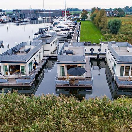 Stunning Ship In Aalsmeer With Harbor View Kültér fotó